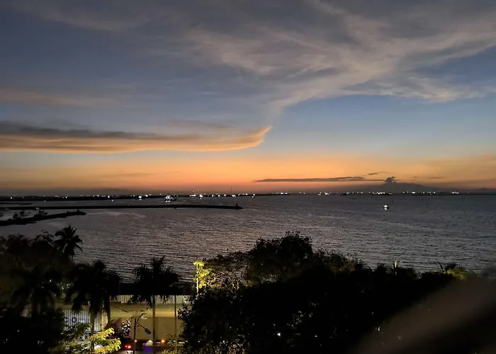 Whole Ocean View Bay 4 Bedrooms * Manila